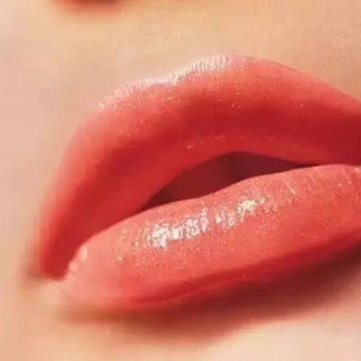 上唇的唇红线呈弓形_圈子-新氧美容整形