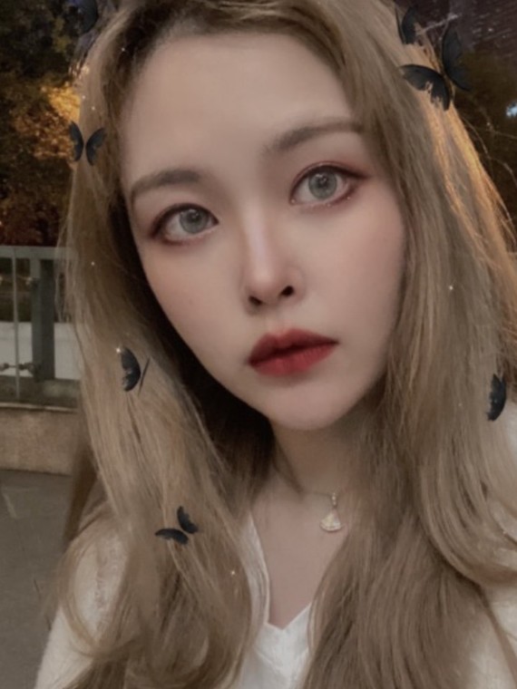 可卖萌可斩男最火桃心唇,我也可以微微一笑很倾城