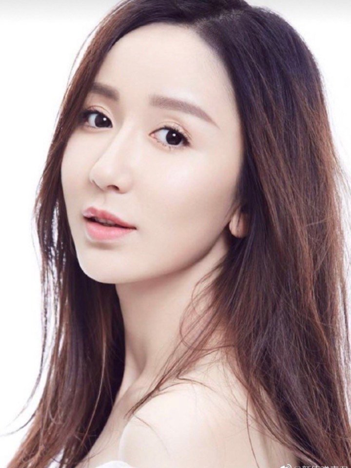 娄艺潇再变脸26615长相较显老1.