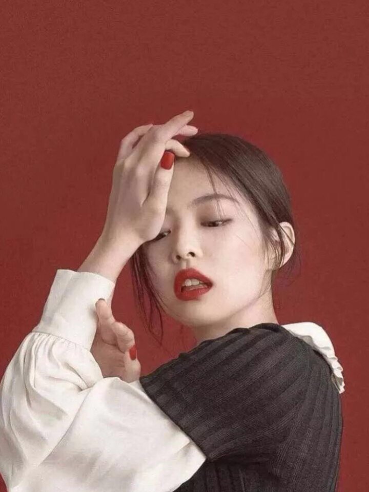 jennie的鲶鱼系的高级美感并非单纯的宽眼距就能_圈子-新氧美容整形