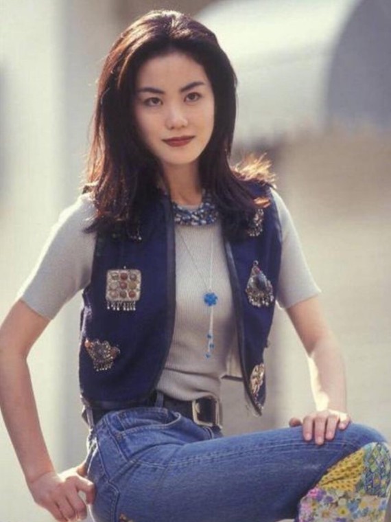 王菲是很多人心中的女神,上至60年代,下达00年代_圈子-新氧美容整形