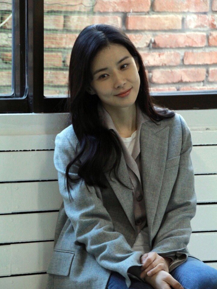 李宝英五官分析,李宝英欧尼已经快40岁了,颜值依然_圈子-新氧美容整形