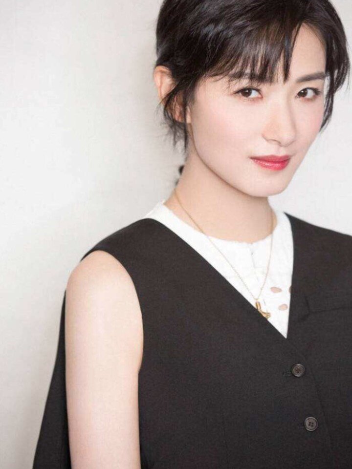 万茜也是《乘风破浪的姐姐》热门选手呀,她粉丝对她参_圈子-新氧美容