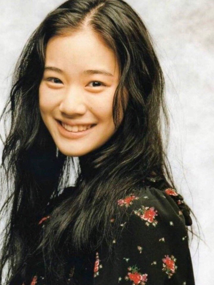 苍井优是我学生时期很喜欢的日本女星,文艺女神,岩井俊二的御用女主角