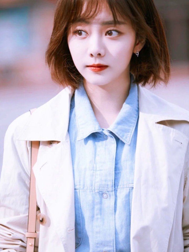 童颜脸女星代表:谭松韵