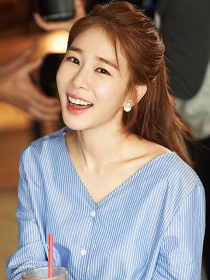 75如何才能拥有饱满苹果肌71