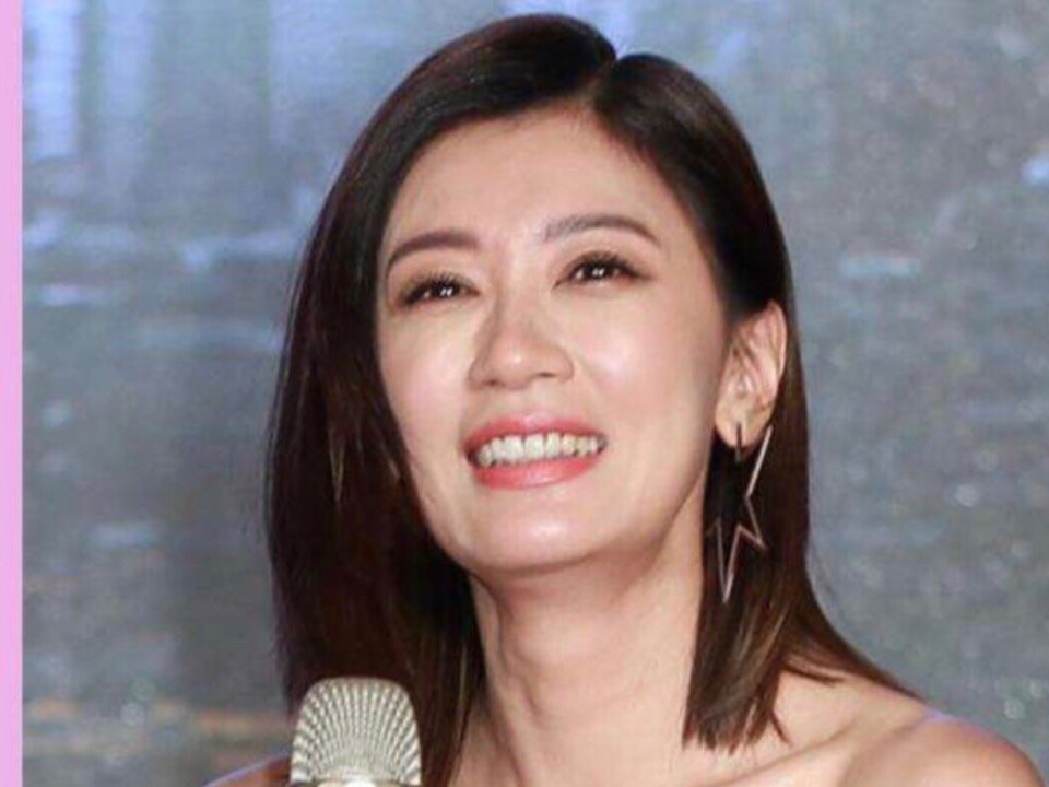 贾静雯自从拍了几部古装剧后,好像慢慢开始有点息影的状况,不管是她的