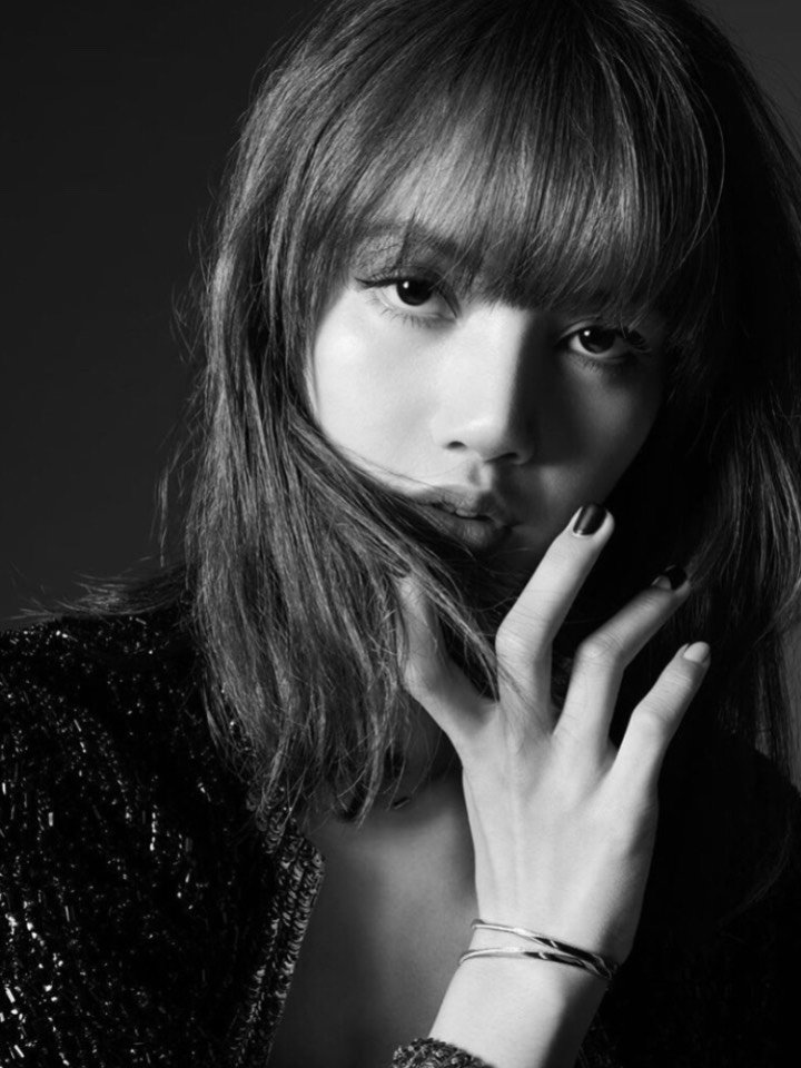 【人间芭比lisa】面部分析