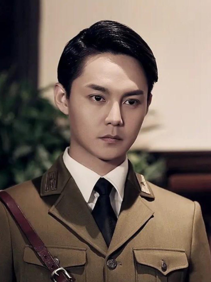 脸上脂肪堆积过多,对颜值影响大,大腿,腰腹,手臂脂肪多,对身材影响大.