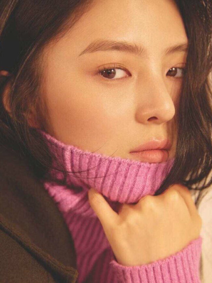 最近很火的《夫妻的世界》里韩素希的神仙颜值真是让