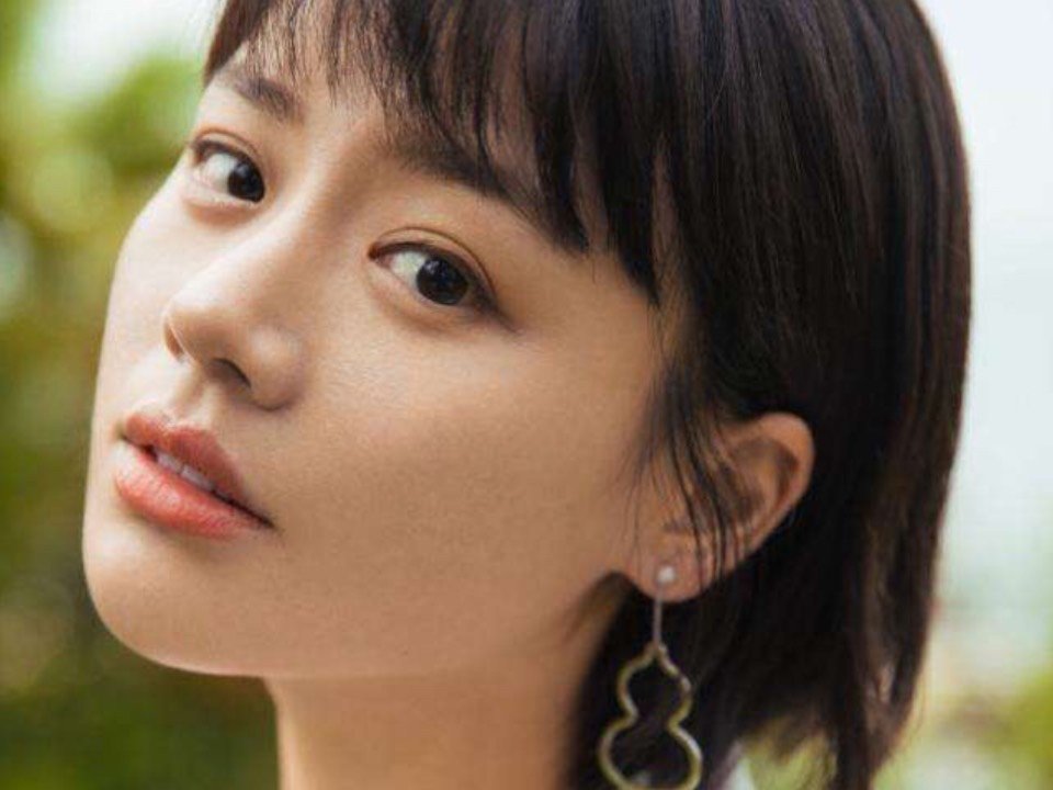 马思纯的双眼皮究竟是找谁做的,_圈子-新氧美容整形