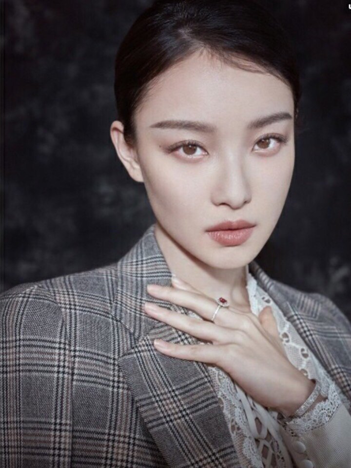 野心脸pk静好脸 如何拥有倪妮脸型五官的高级感