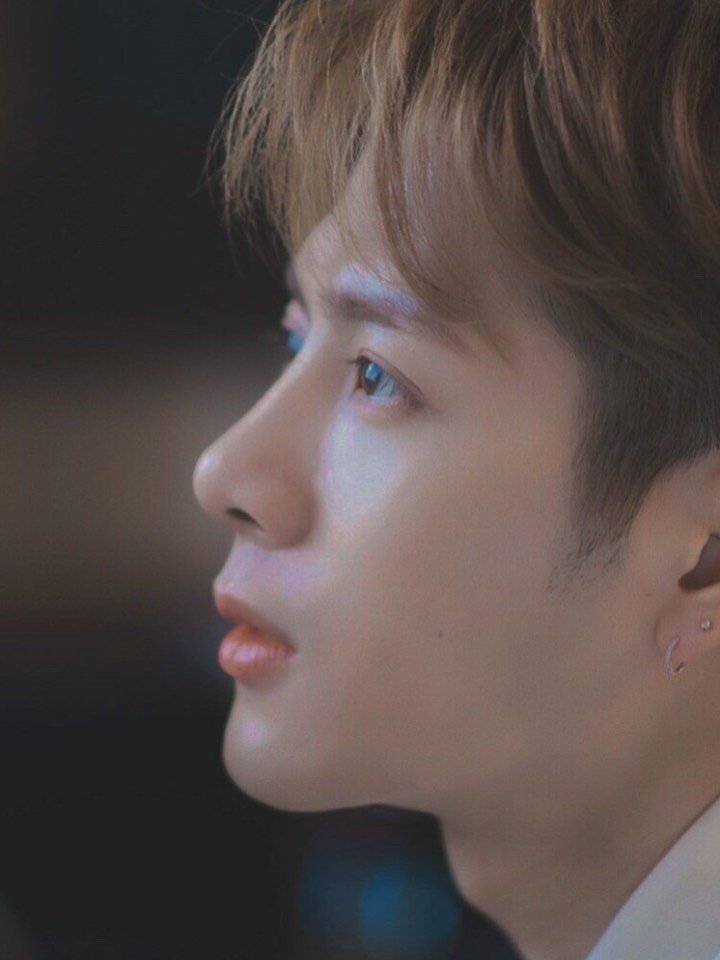 97王嘉尔真的太帅了天呐,颜值不用说了,唱功也非常了_圈子-新氧美容