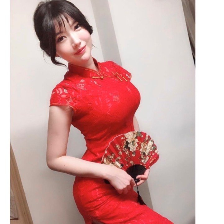 高中开始我发现周围女生竟然长胸了,我觉得很奇怪,为_圈子-新氧美容