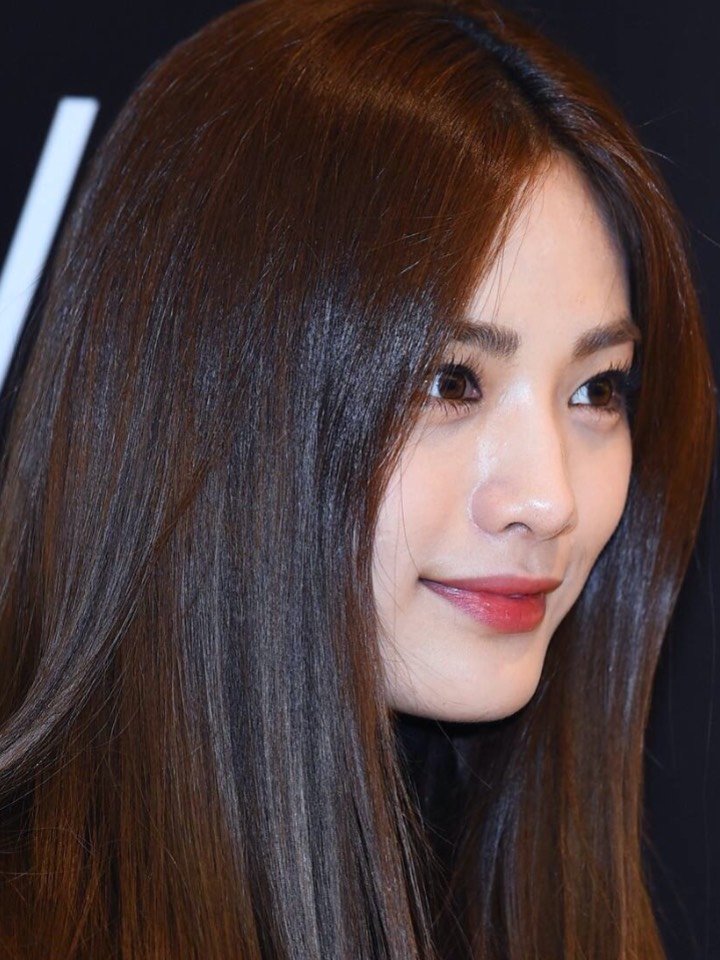 提高美商亚洲第一美女林珍娜,为什么全脸都动了却都看不出