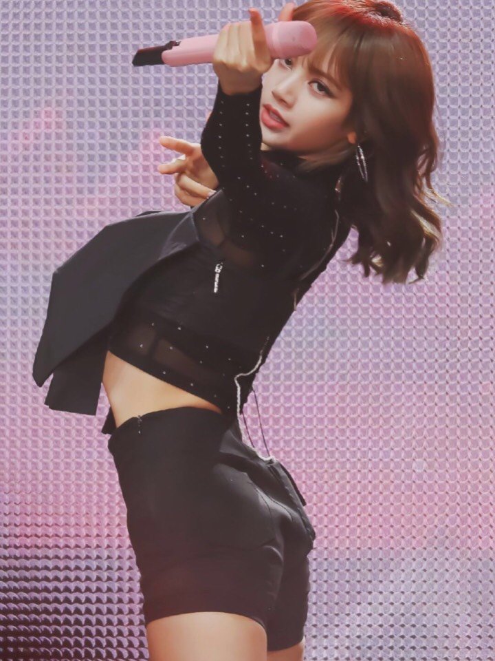 lisa的女团腿凭什么这么好看?