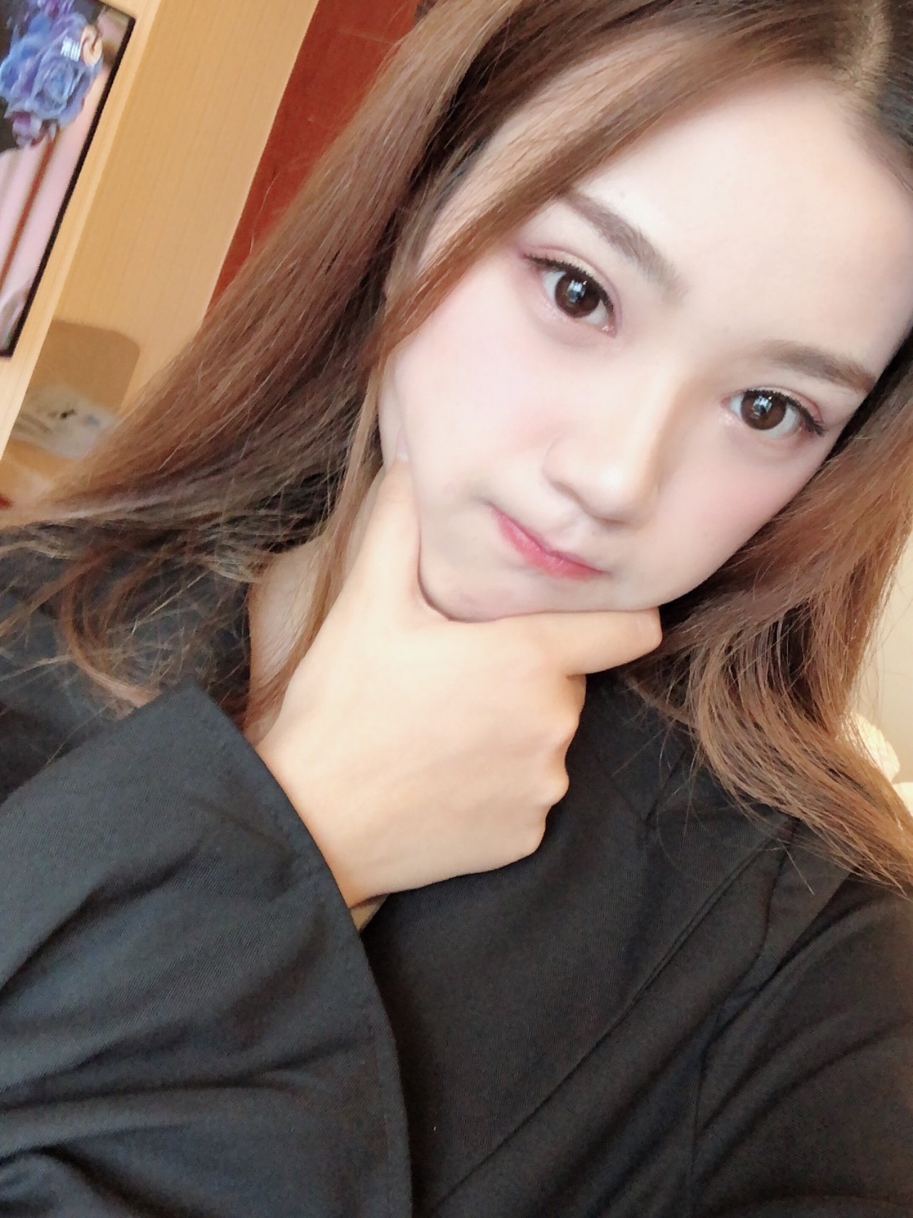 想突破乖乖女的形象,做了一个发色大换,感觉好像没有_圈子-新氧美容