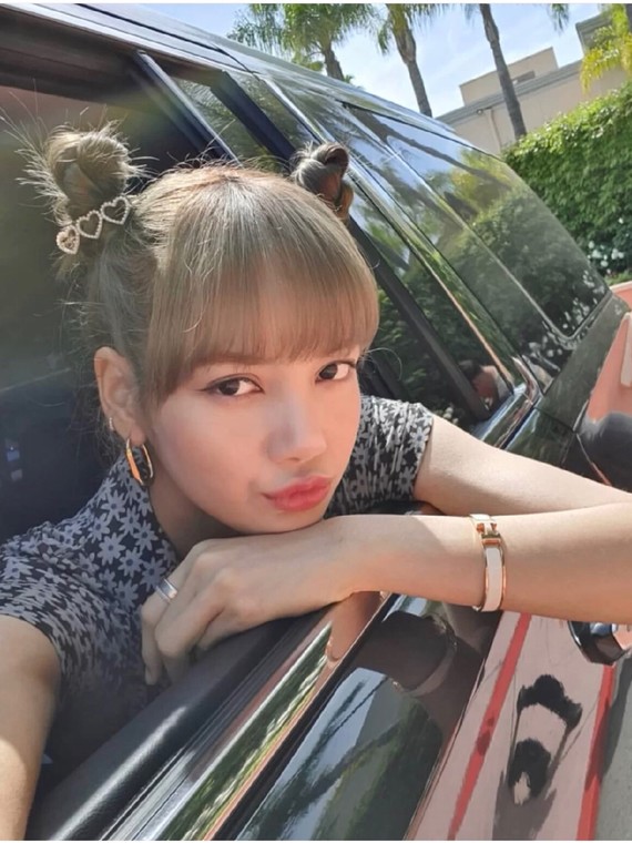 这个lisa双丸子头真的太元气!都进来学!