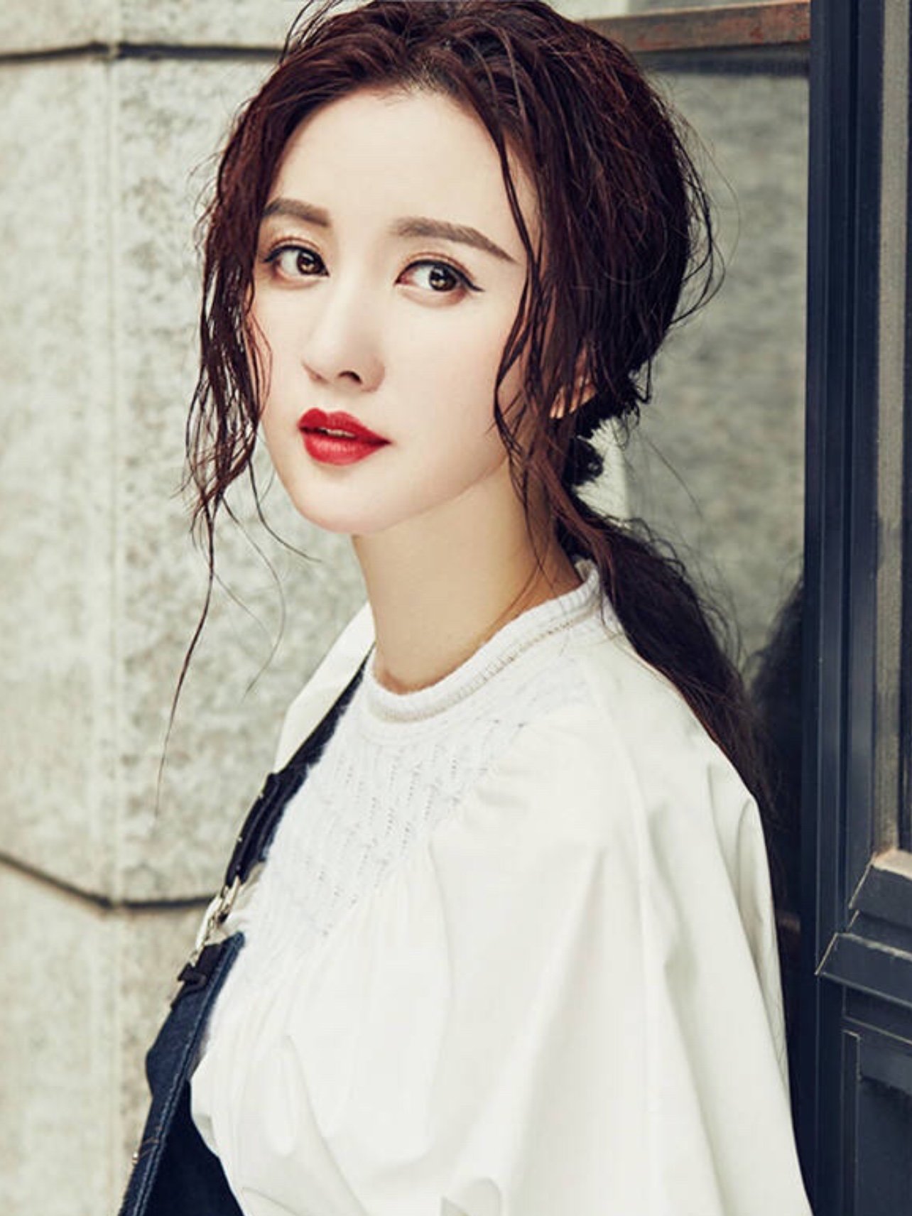 张萌填充过度肿成这样了填充玻尿酸怎么选