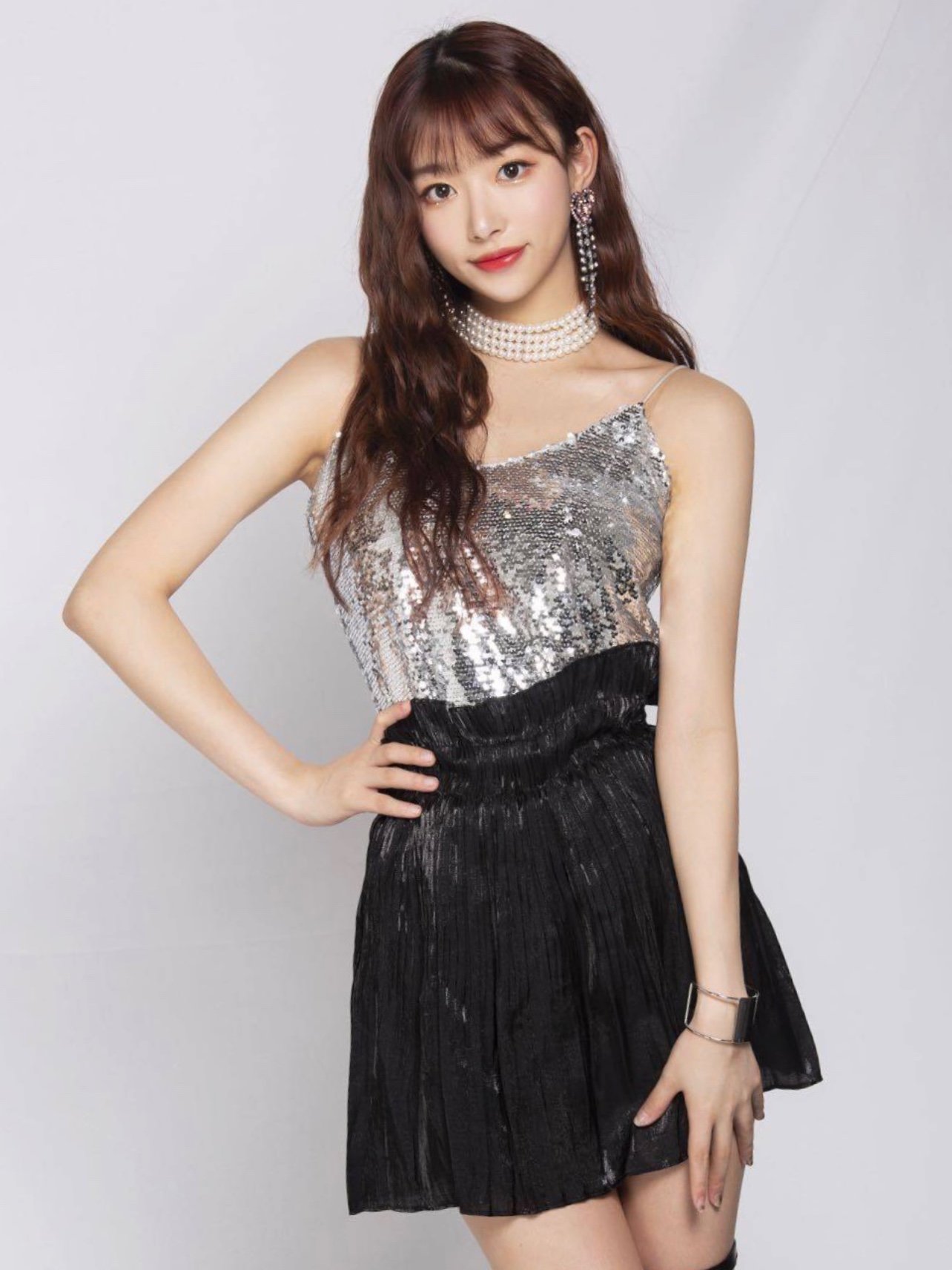 the nine成员孔雪儿,一直是女团脸的代表,不仅长相甜美,而且声音也很