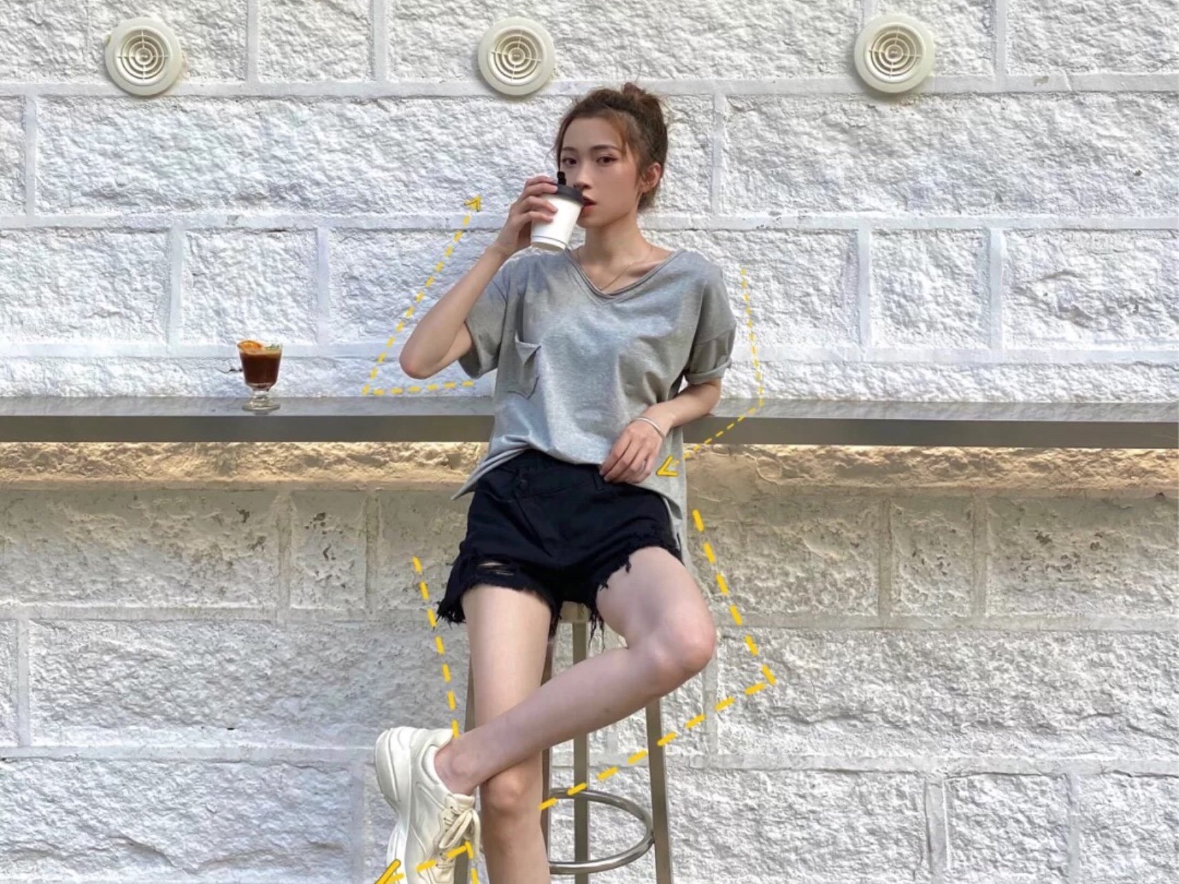 探店拍照pose图文集大长腿坐 姿拍照