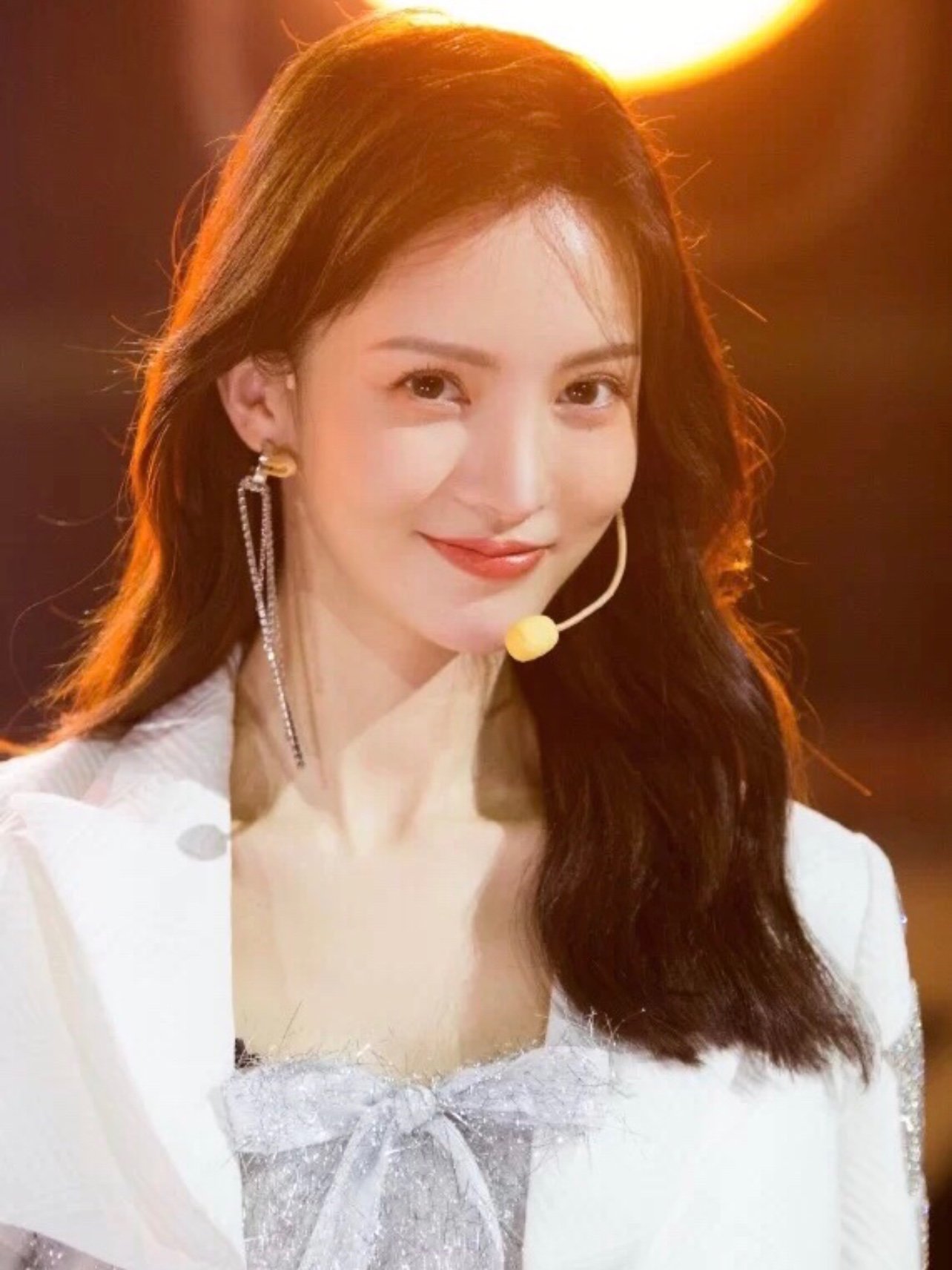 美到尖叫的金晨眼睛真是绝了.