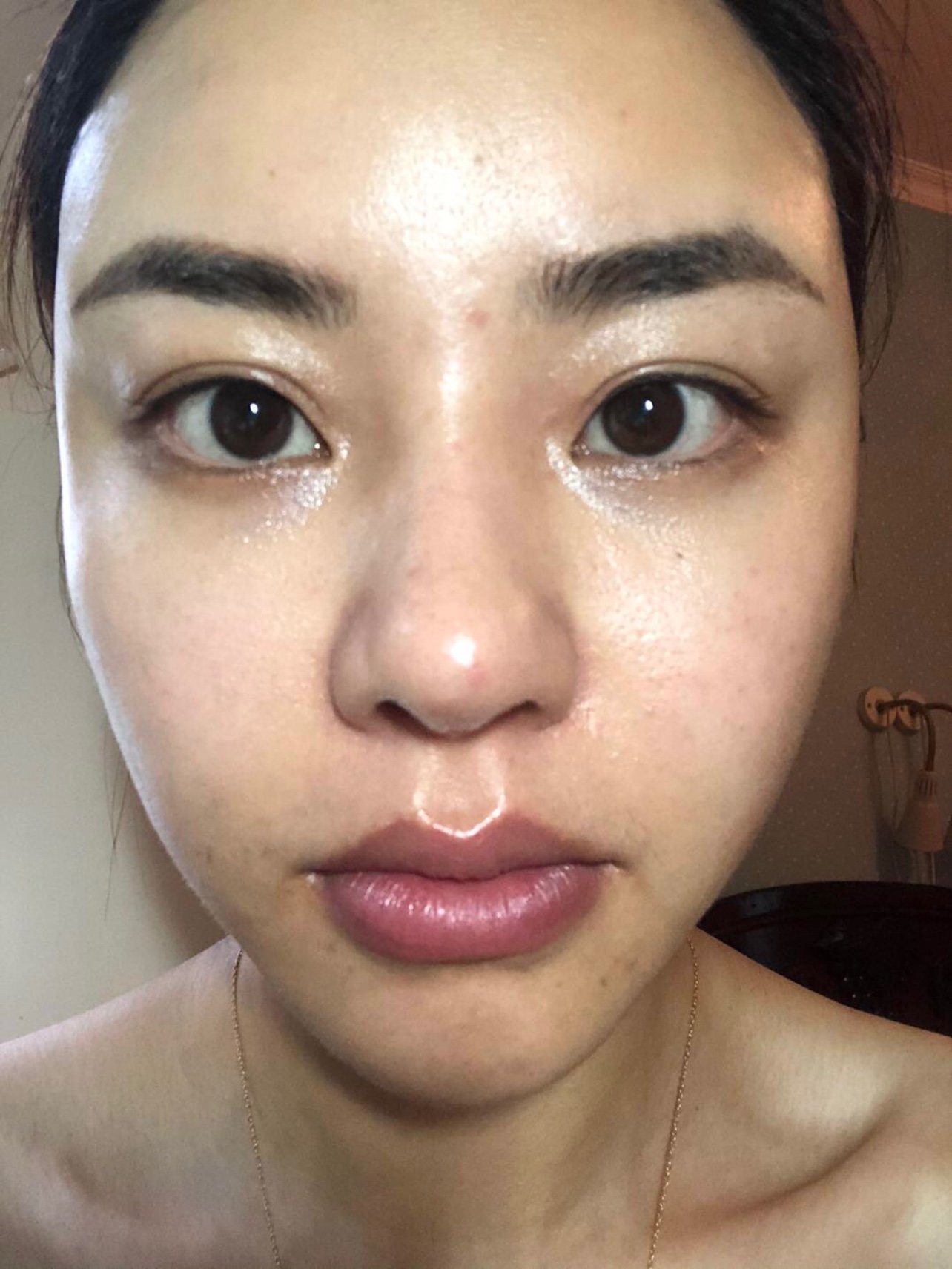 纯素颜的照片,睁眼闭眼的,现在好多了,很多人都说眼睛自然,关注我的人