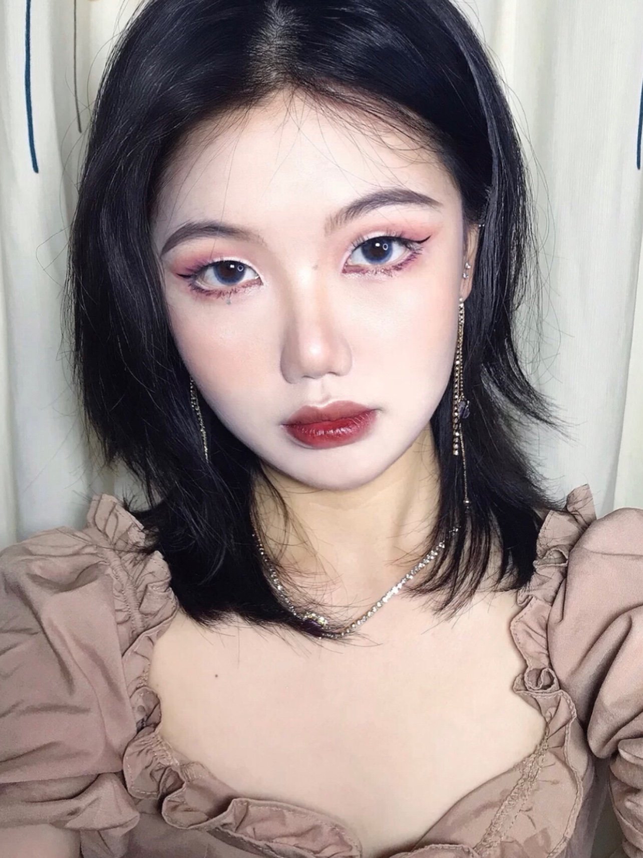 99单眼皮妆容|08渣女蹦迪妆无中生有修容大法9