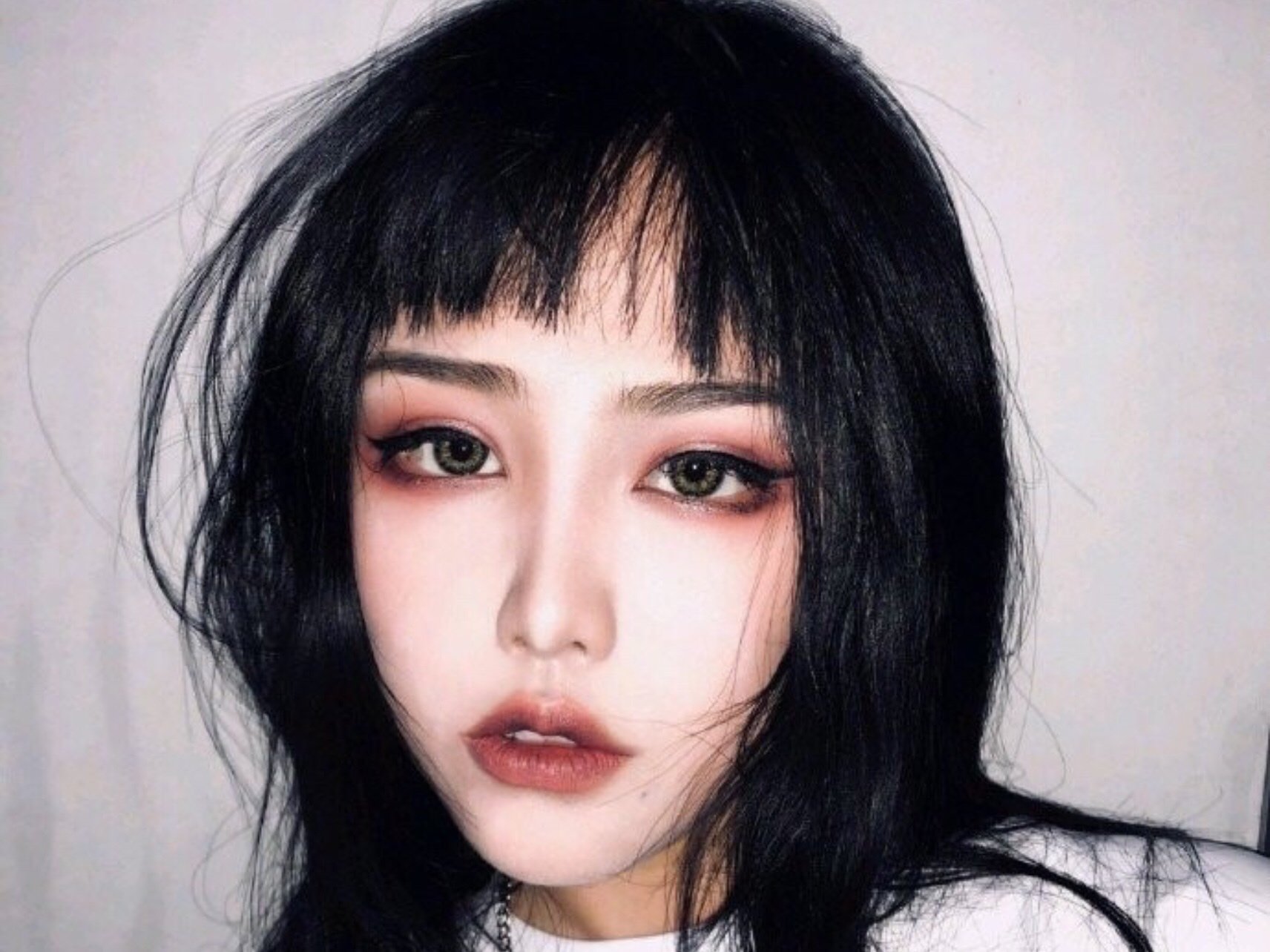 就因为天生眼睛不好看,给人感觉凶巴巴的,可是人家明_圈子-新氧美容