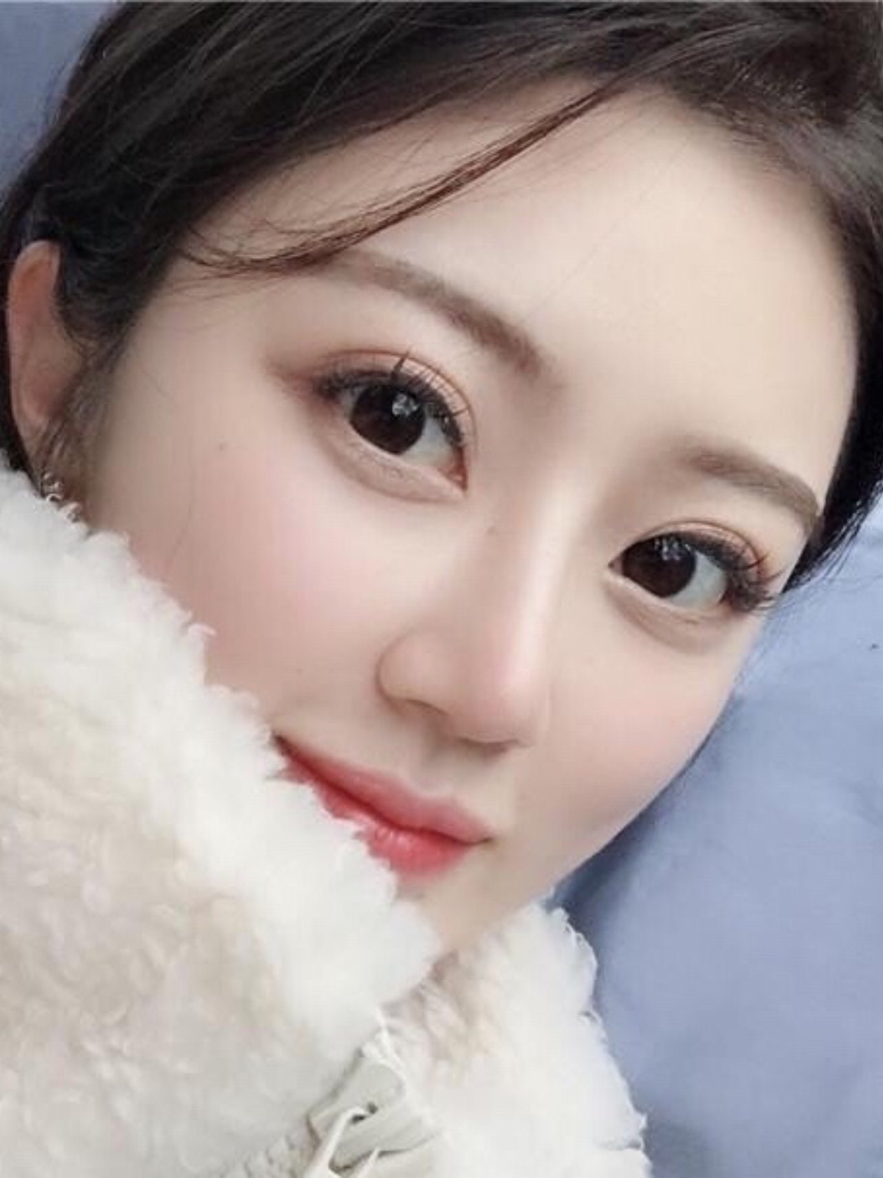 鼻子已经很自然了.鼻型还是很挺,侧面好乖.