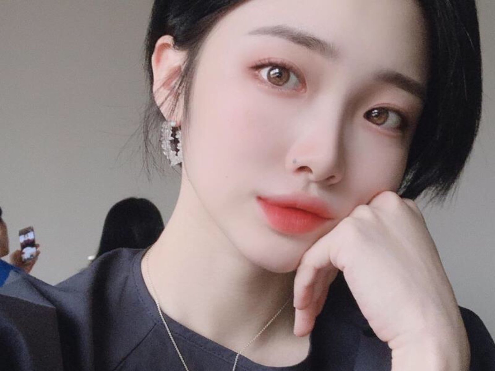 我是个天生单眼皮的妹纸从小就羡慕拥有大眼睛的菇凉~_圈子-新氧美容