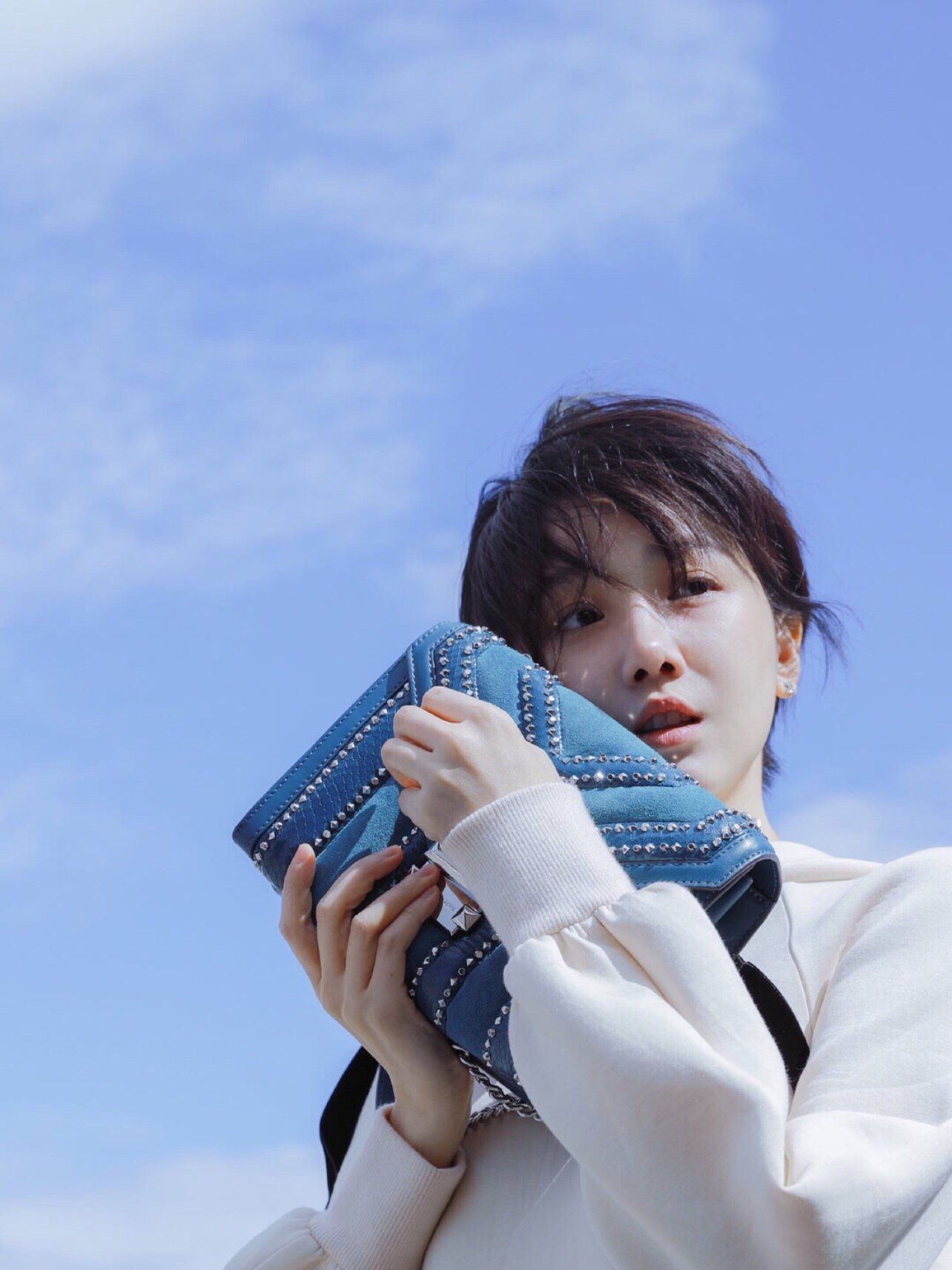 06随着如懿传的热播饰演宫女惢心的演员陈小纭也走进