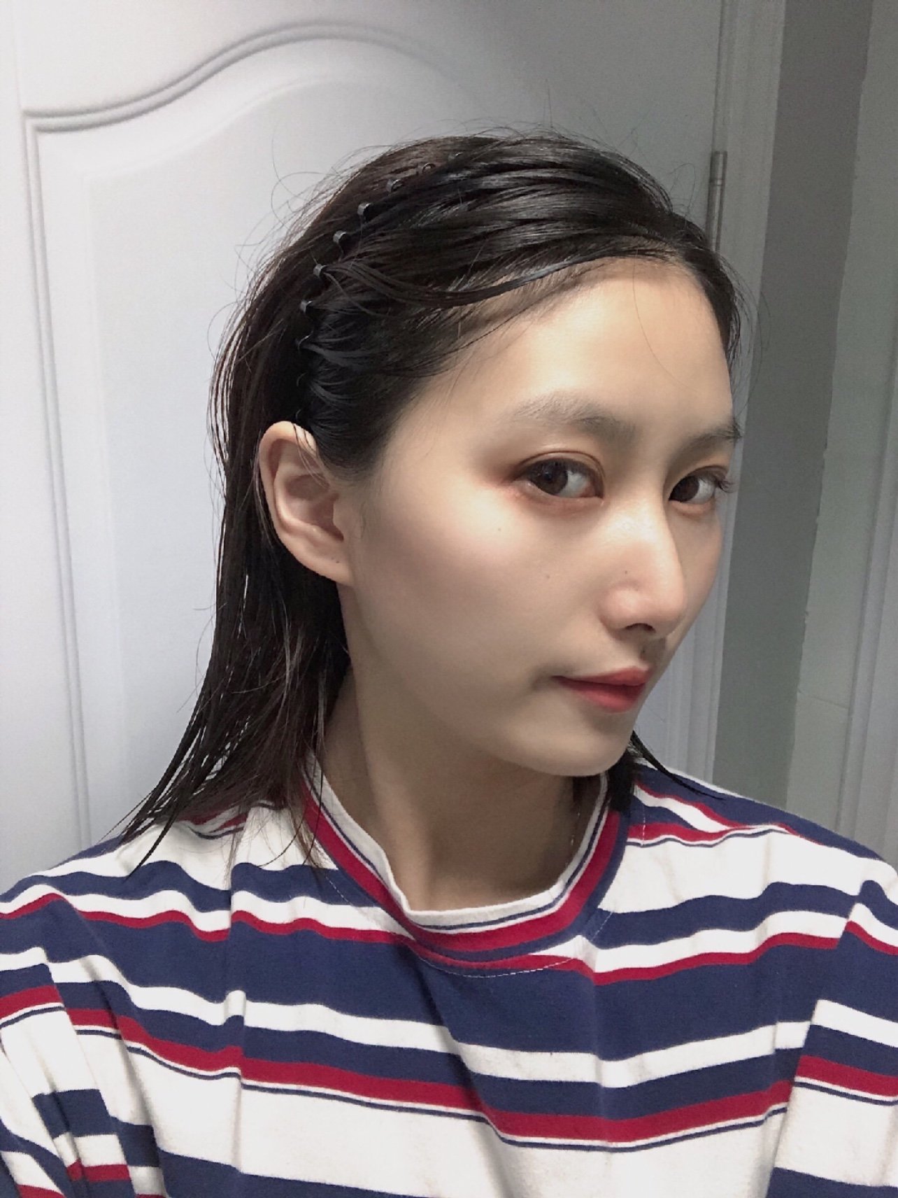 再来发组素颜自拍～皮肤真的有变好哦,这点挺满意