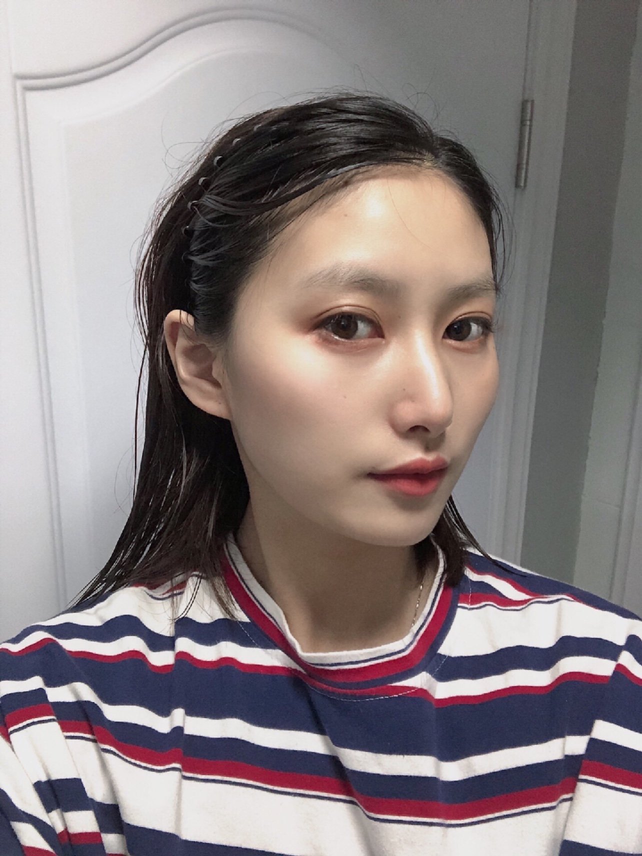 再来发组素颜自拍～皮肤真的有变好哦,这点挺满意