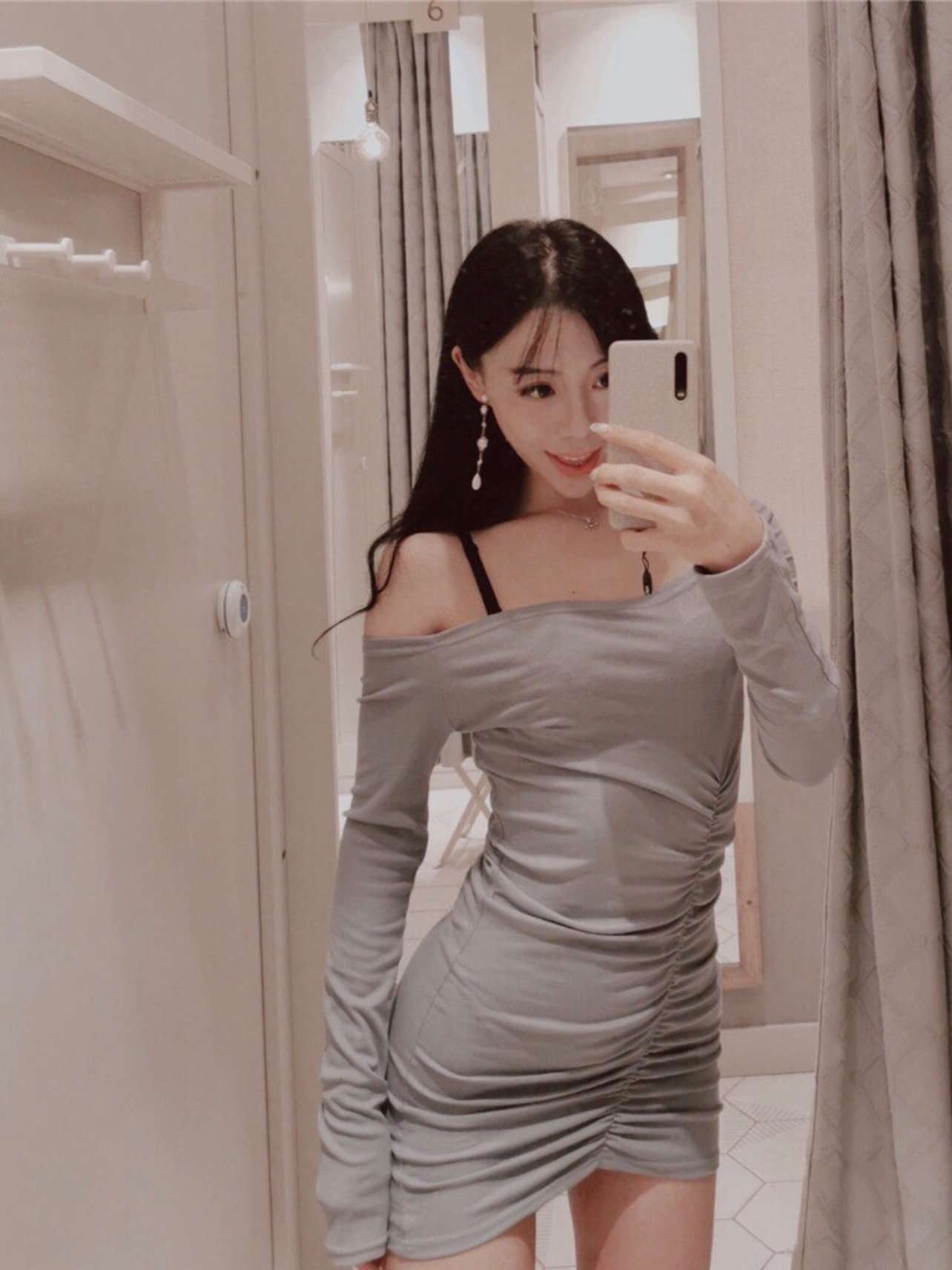 给大家看看我术后的照片哦,很喜欢对镜自拍,身材好了_圈子-新氧美容