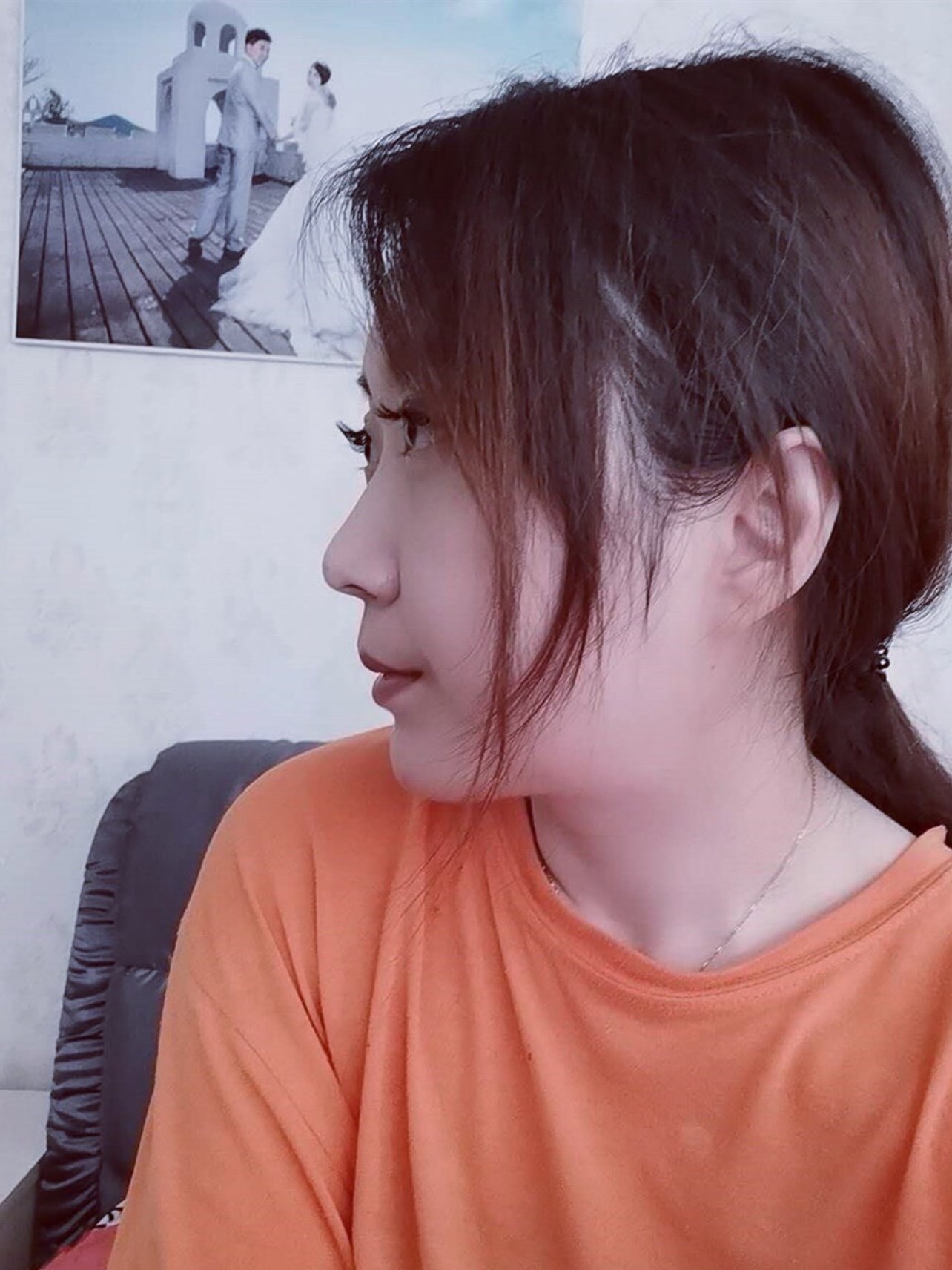 慢慢的效果越来越明显了,前两天亲戚来看到说我瘦了点,侧面看双下巴没