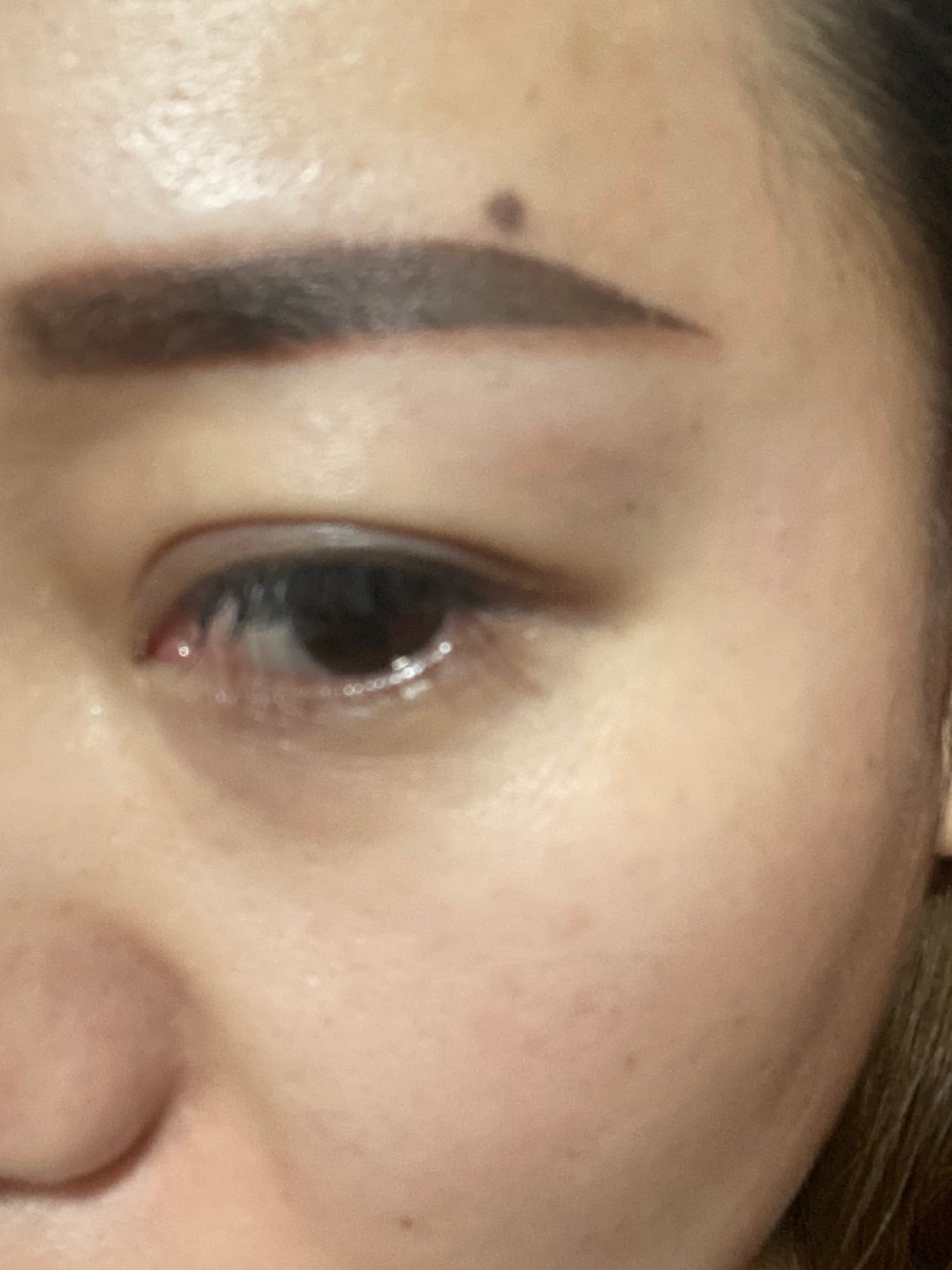 布上我之前刚绣完眉的照片 真不知道这次到店纹绣师哪_圈子-新氧美容
