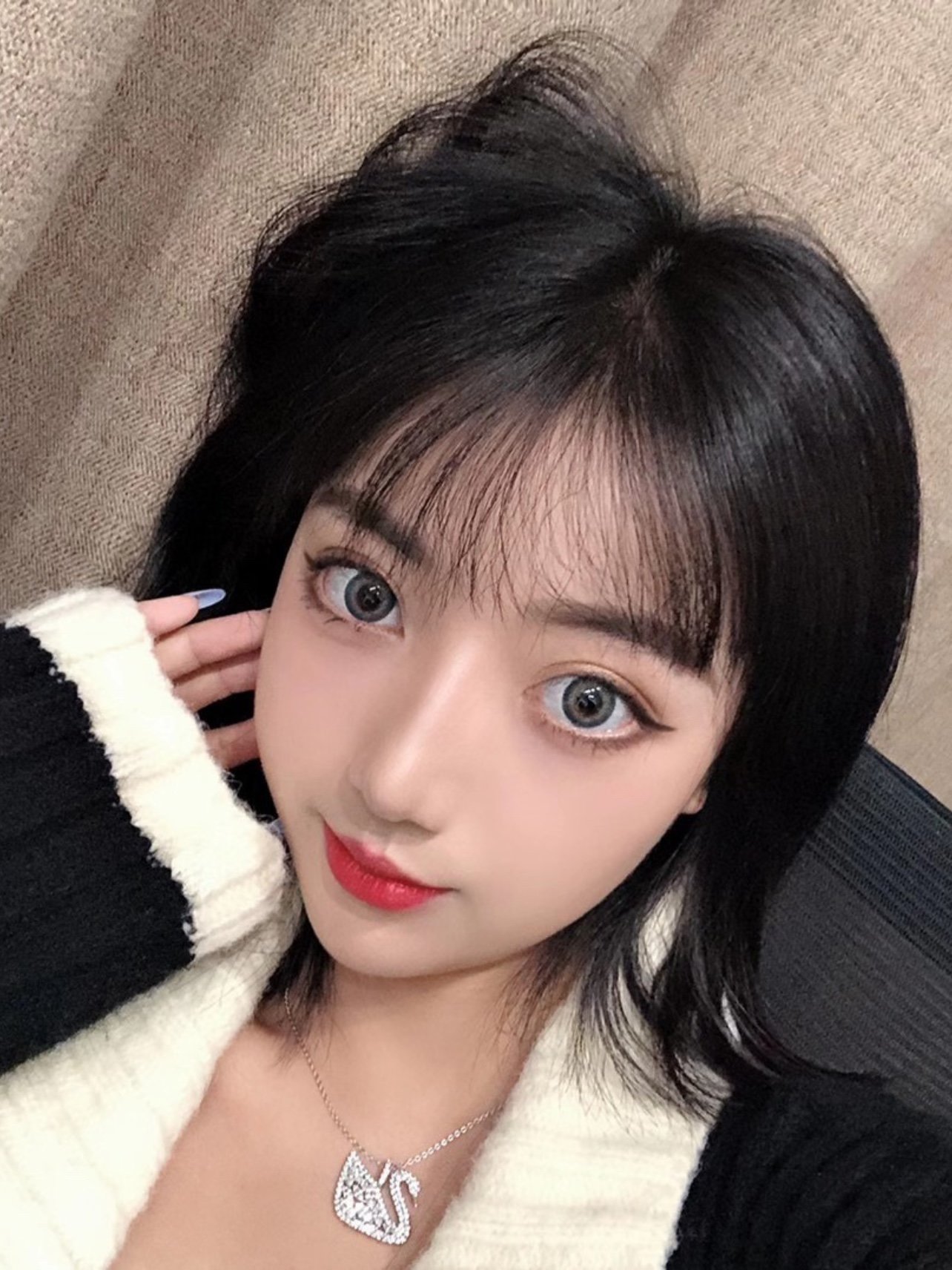 导致顾客眼皮松弛下垂,显得眼睛下榻,上脸无力,顾客想要芭比大眼,自然