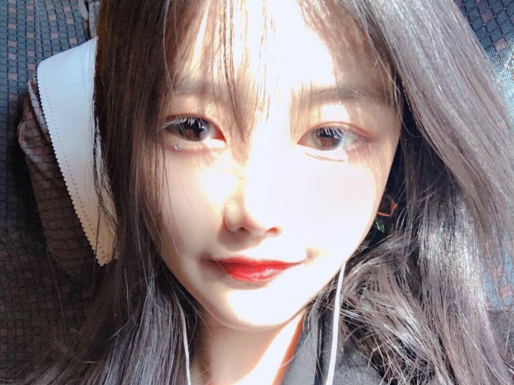 不要再说单眼皮就是可可爱爱很单纯的女孩子了家里人一_圈子-新氧美容