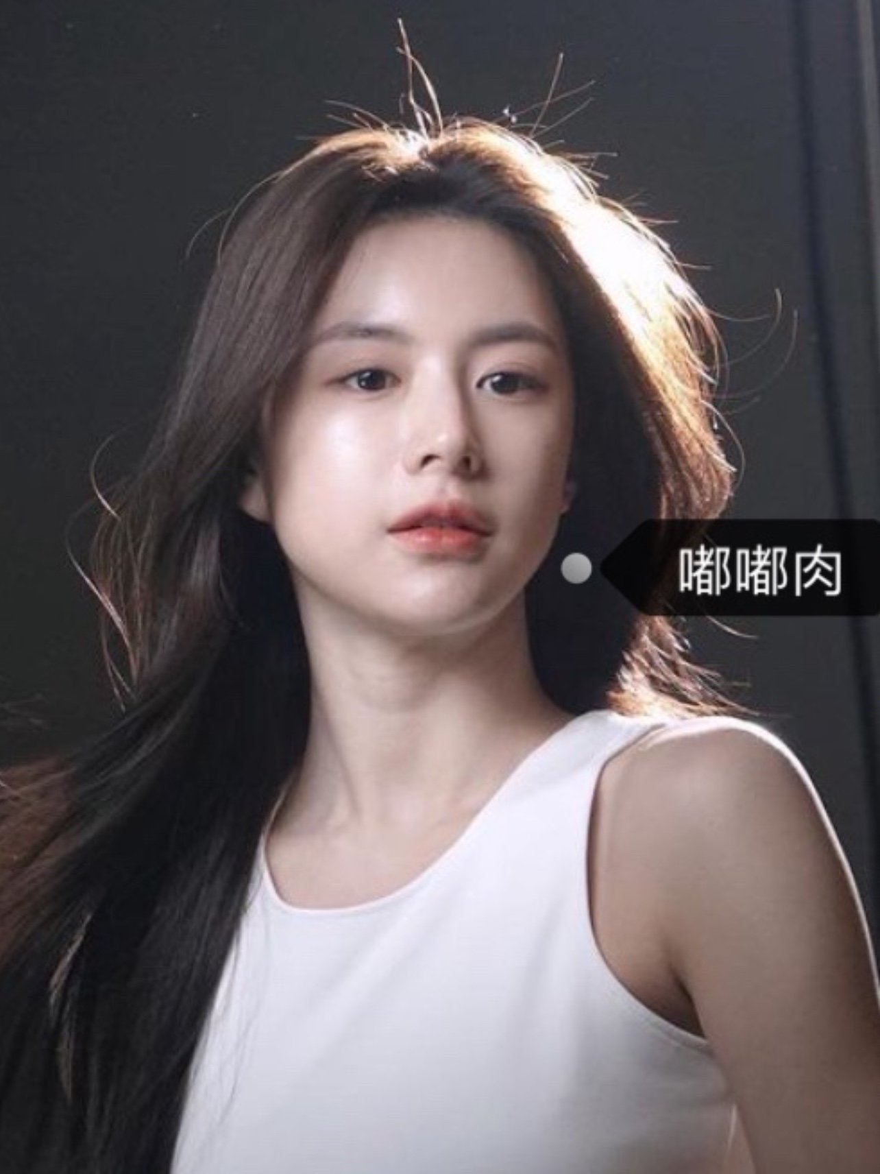 8215在逛ins的时候,看到了高允真最新的一些照片,_圈子-新氧美容