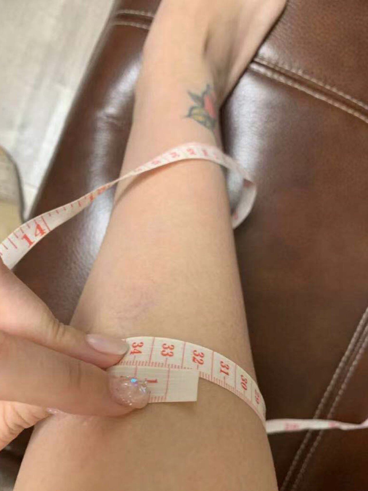 瘦腿针前后对比