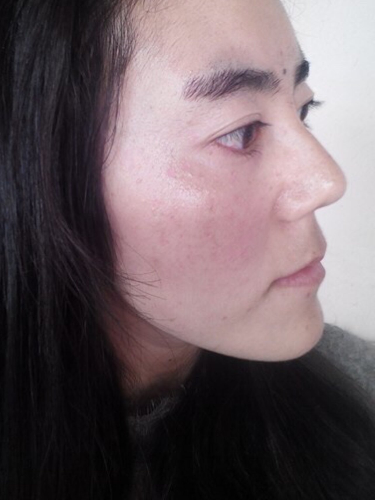 女人都怕斑斑点点都想不管生理年龄多大皮肤细腻有光泽脸蛋儿永远是白