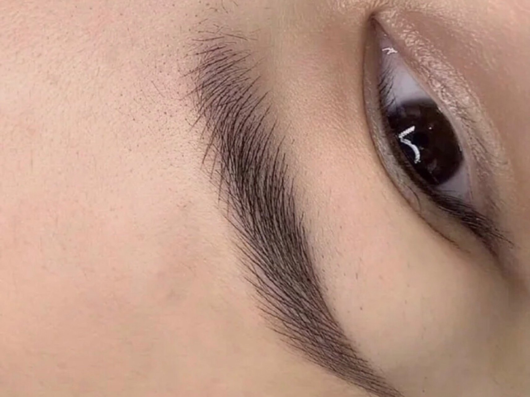 第一次纹眉,本身眉毛比较弯而且很乱,不好设计眉形,_圈子-新氧美容