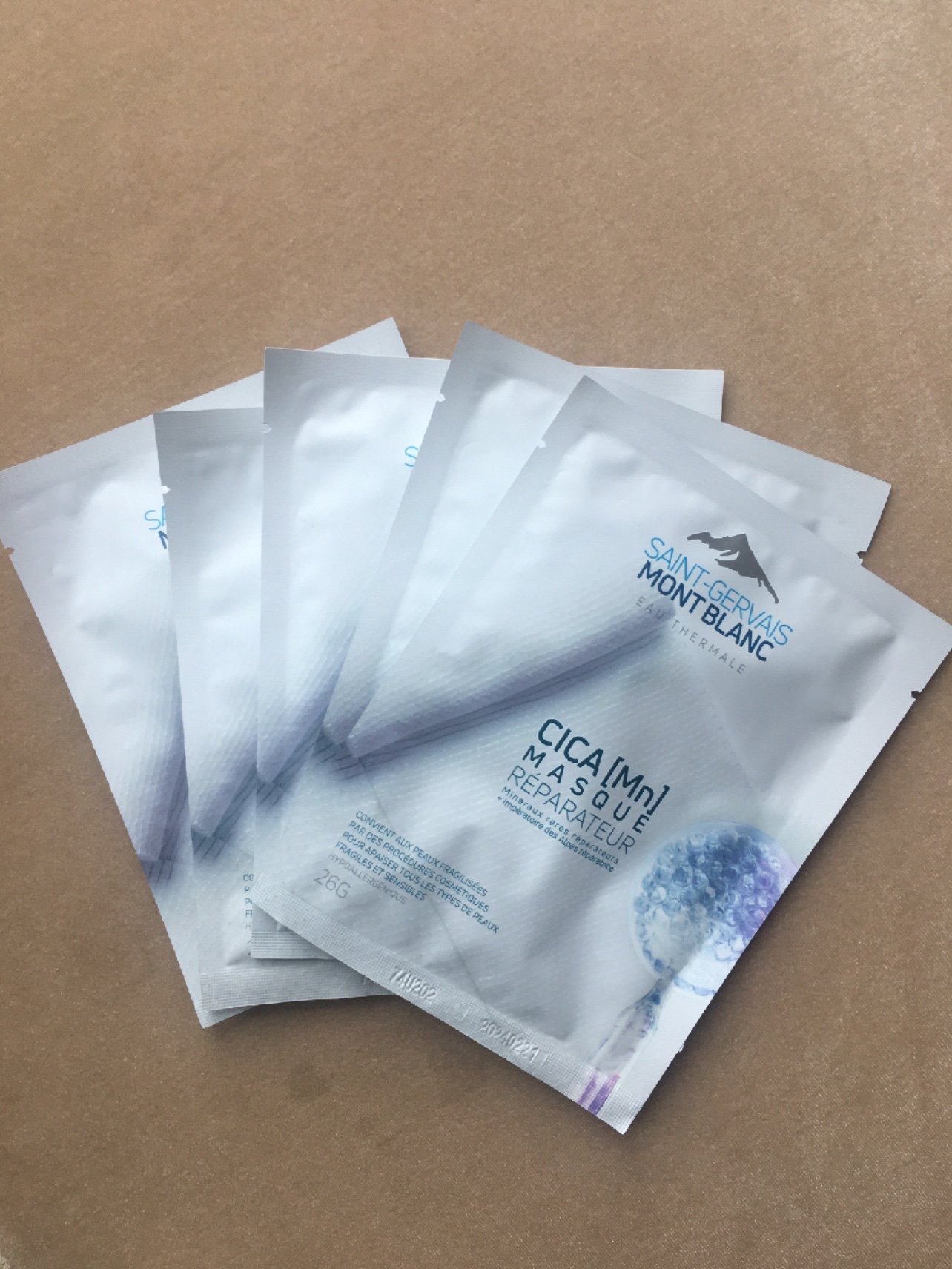 72勃朗圣泉小绷带修护面膜体验日记72非常开心得到了这_圈子-新氧