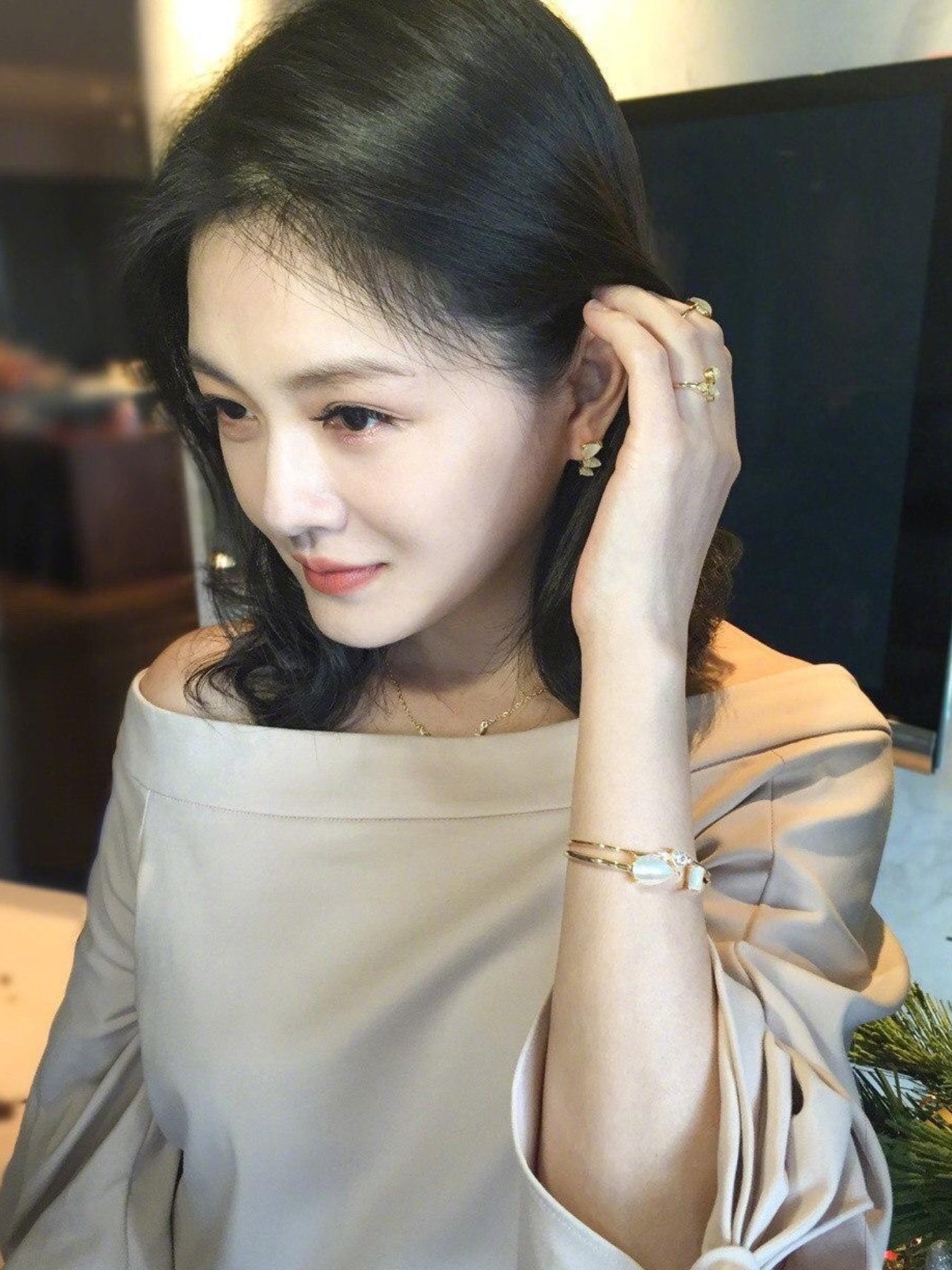 98大s的刘海造型有没有让你想到11年前的《泡沫之夏_圈子-新氧美容