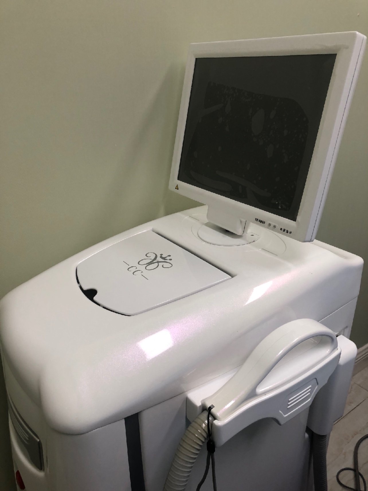 牛奶酸cc光焕活美腿秀出来75