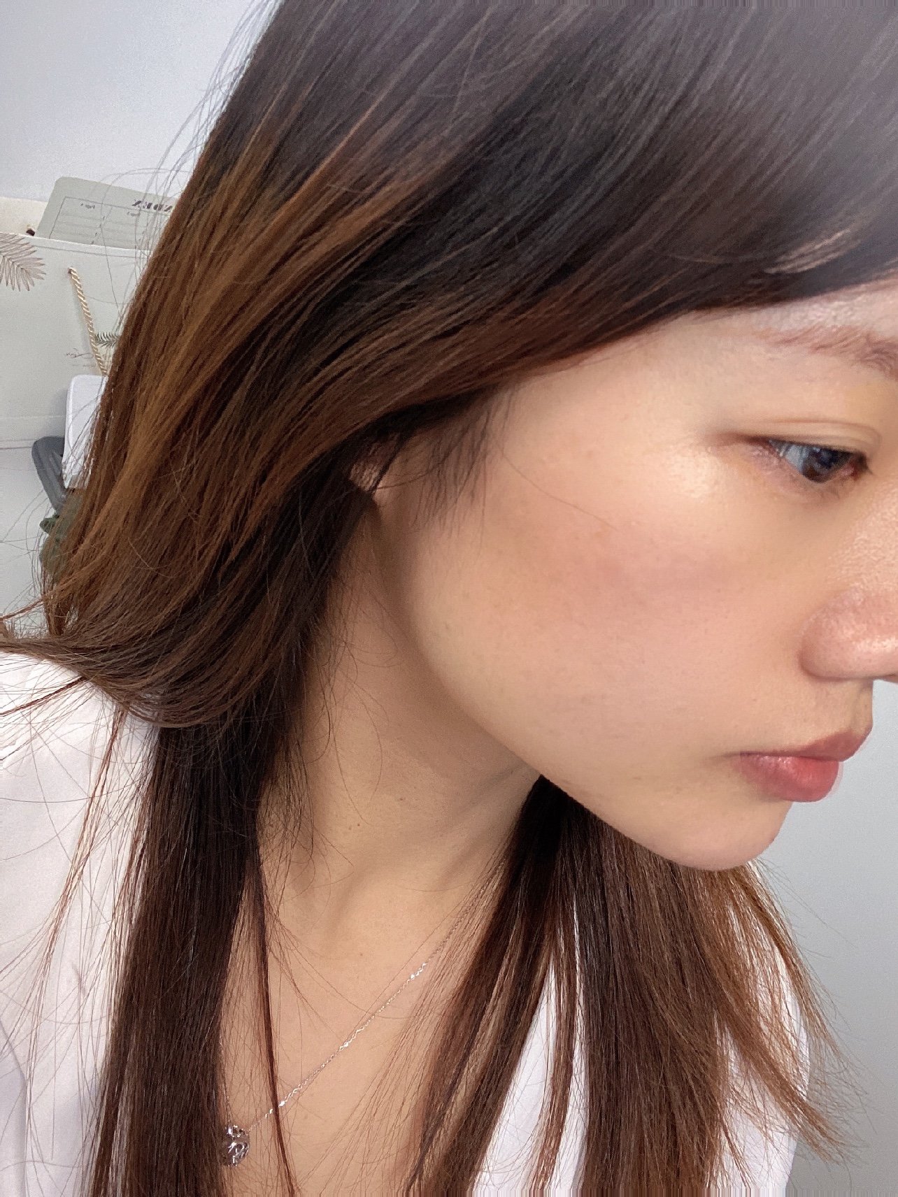 不知不觉二十天了今天上传了四张图好好来看下不同表情下的下巴是什么