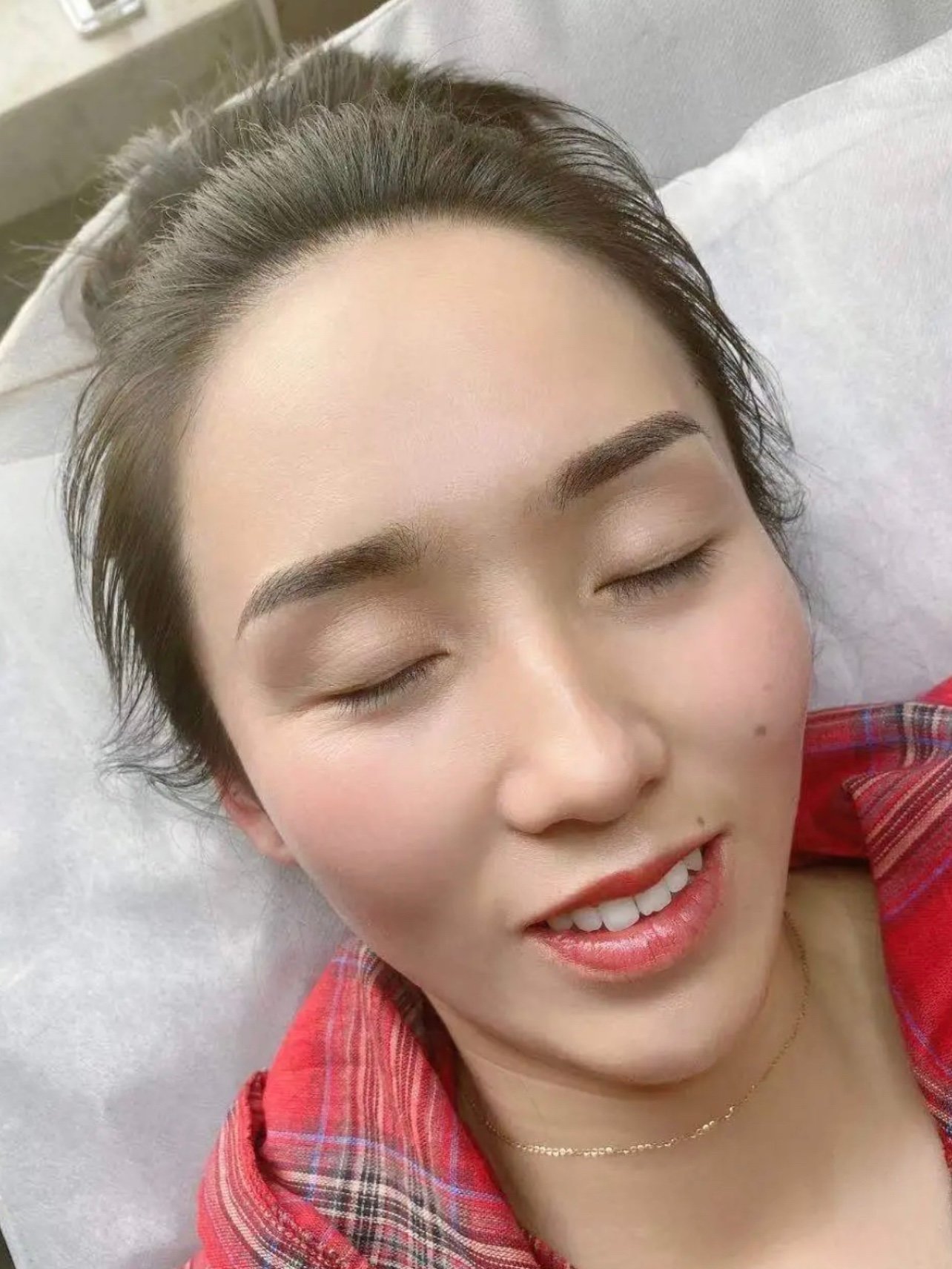 跟小姐妹一起去莲姿娜纹眉啦~老师们也都很温柔,沟通_圈子-新氧美容