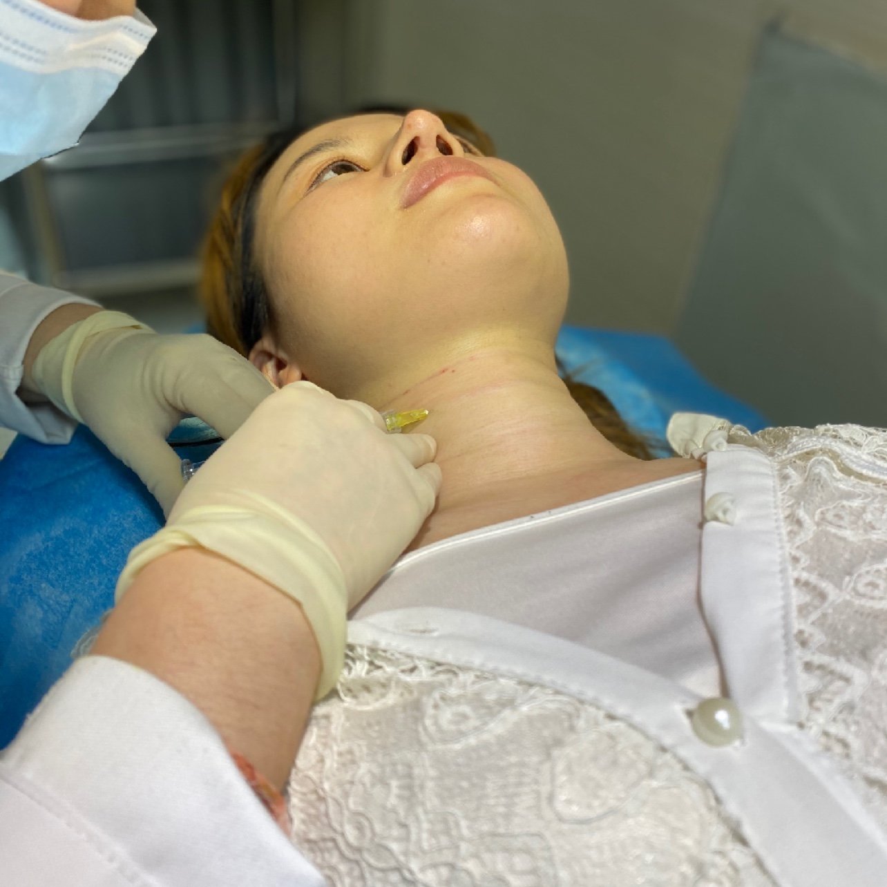 而且我的颈纹除了后天性,先天性遗传因素占了一大部分.