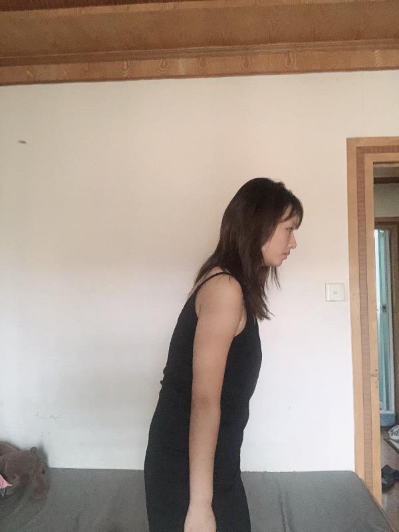 平胸和下垂哪个更可怕,年纪轻轻但是胸部就是挺不起来_圈子-新氧美容